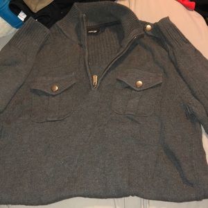 grey men’s sweater